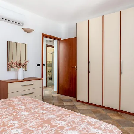 Der Meerblick Von Viola By Interhome * Specchiolla